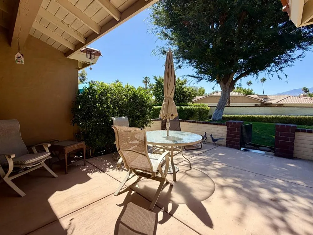 311 Villena Way Palm Desert, CA 92260
