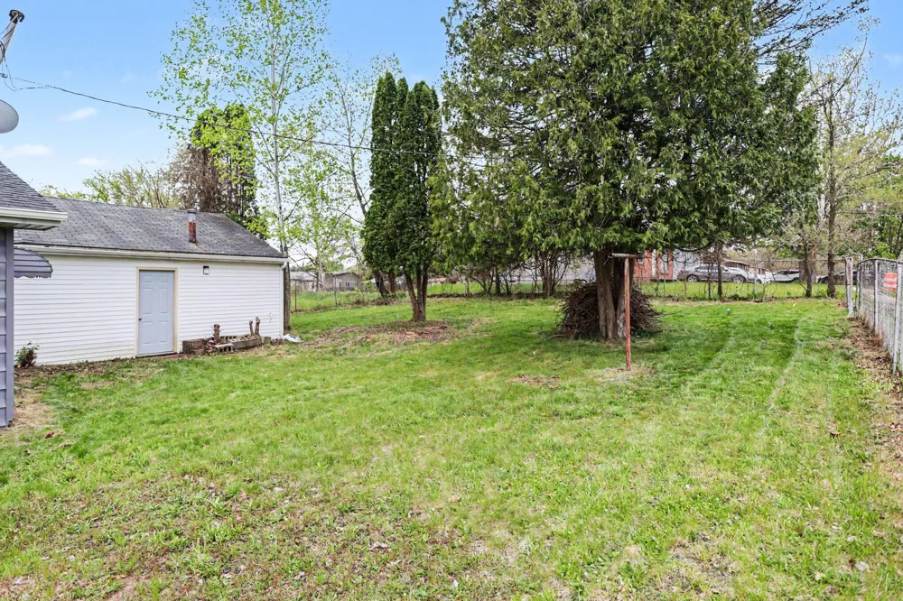 1515 Dean Drive Albion City, MI 49224