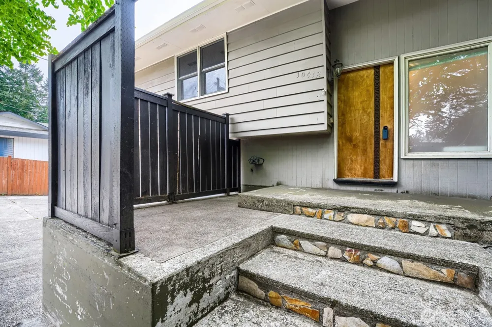 10412 SE 219th Street Kent, WA 98031
