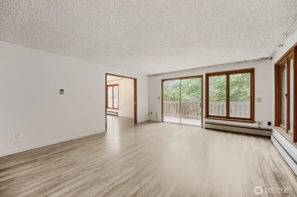 10412 SE 219th Street Kent, WA 98031