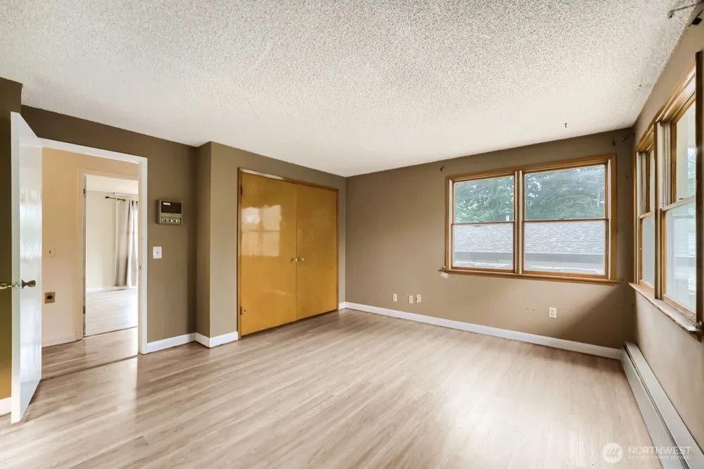 10412 SE 219th Street Kent, WA 98031
