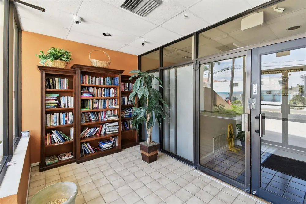 255 DOLPHIN POINT #207 Clearwater Beach, FL 33767