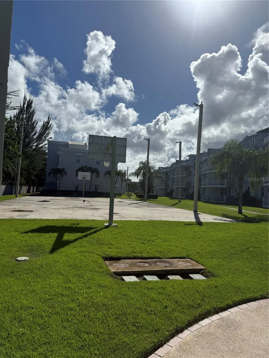 II LOS PARILLAS #3501 Loiza, PR 00772