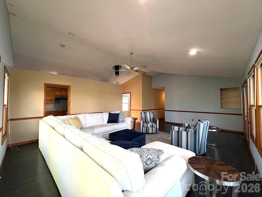 42484 Moonshine Drive New London, NC 28127