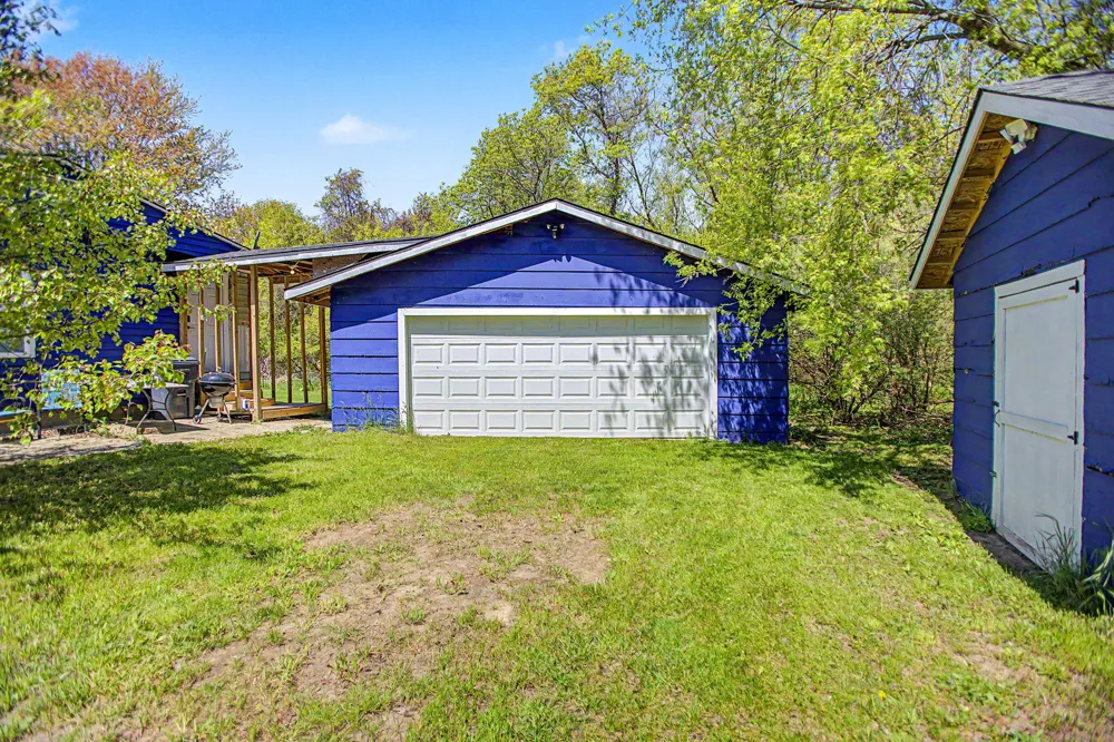 7181 E Beach Drive Casco Township, MI 49090
