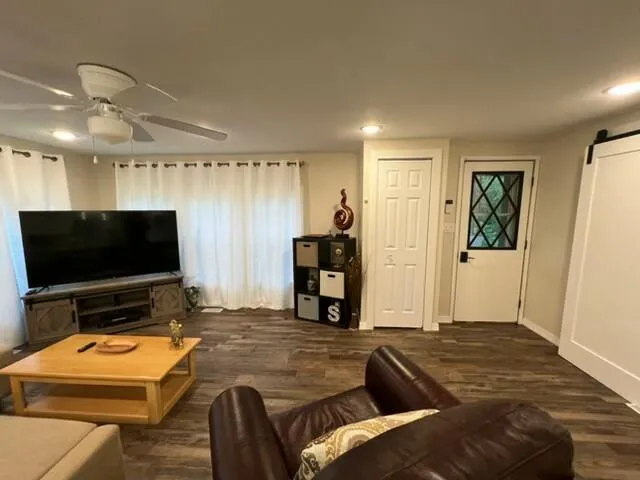 7181 E Beach Drive Casco Township, MI 49090