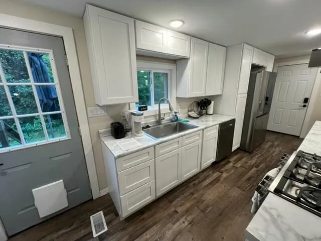 7181 E Beach Drive Casco Township, MI 49090