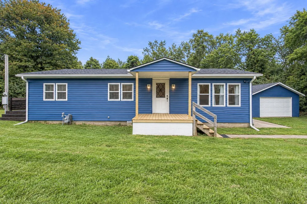 7181 E Beach Drive Casco Township, MI 49090