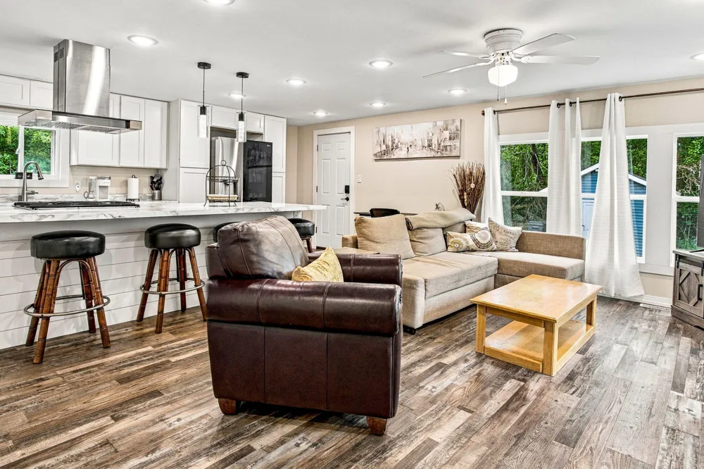 7181 E Beach Drive Casco Township, MI 49090