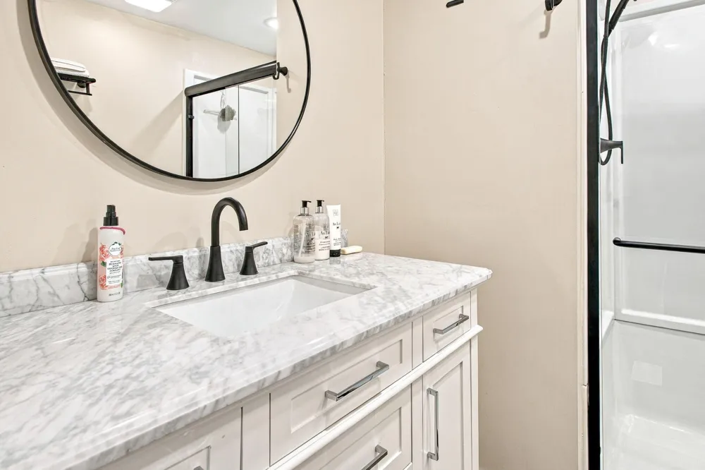 7181 E Beach Drive Casco Township, MI 49090