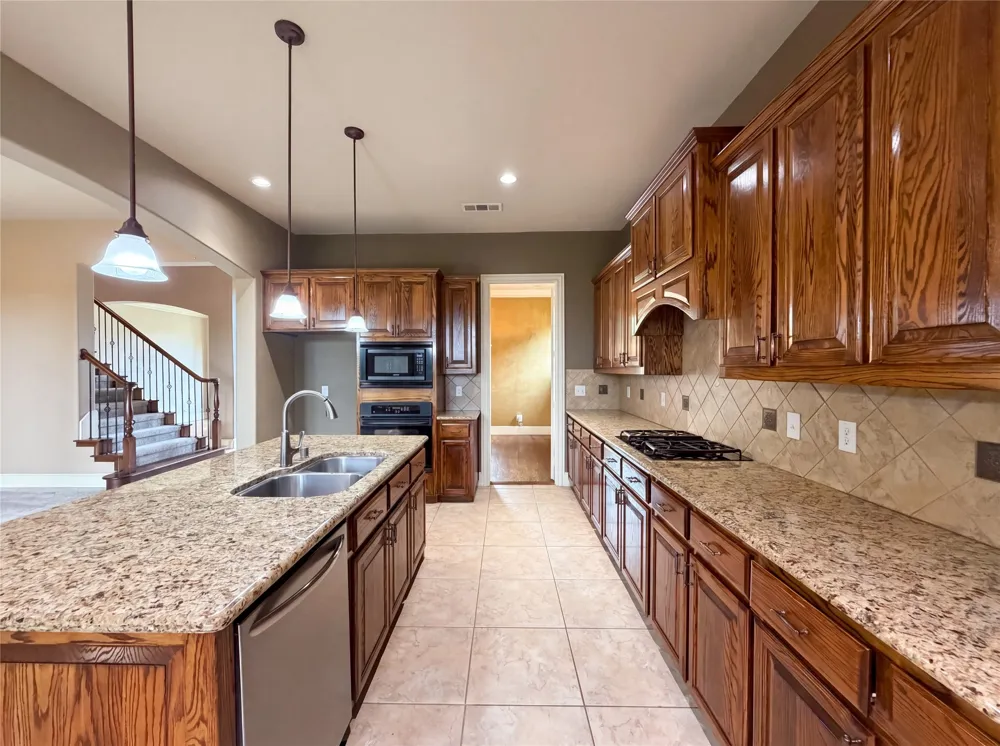 928 Homestead Drive Keller, TX 76248