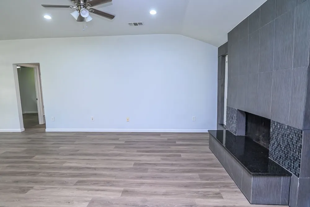 967 Madison Circle Lewisville, TX 75067