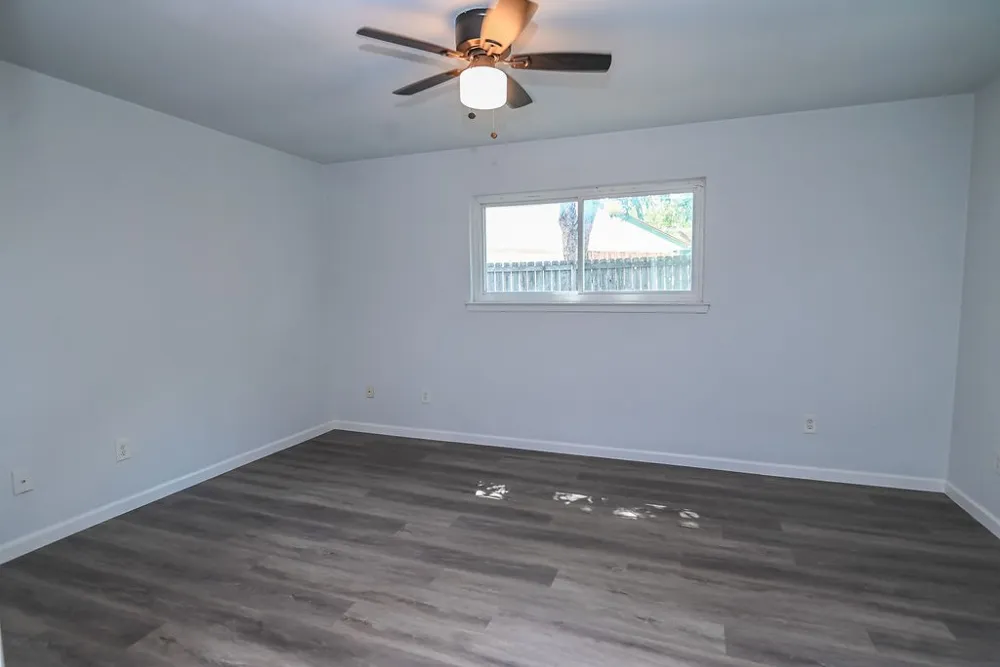 967 Madison Circle Lewisville, TX 75067