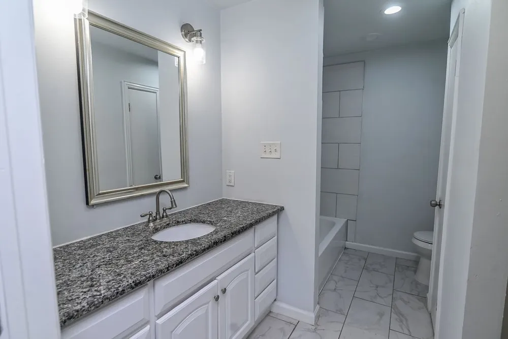 967 Madison Circle Lewisville, TX 75067