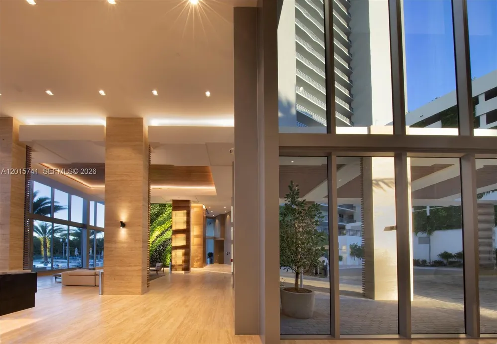 16385 Biscayne Blvd #519 North Miami Beach, FL 33160