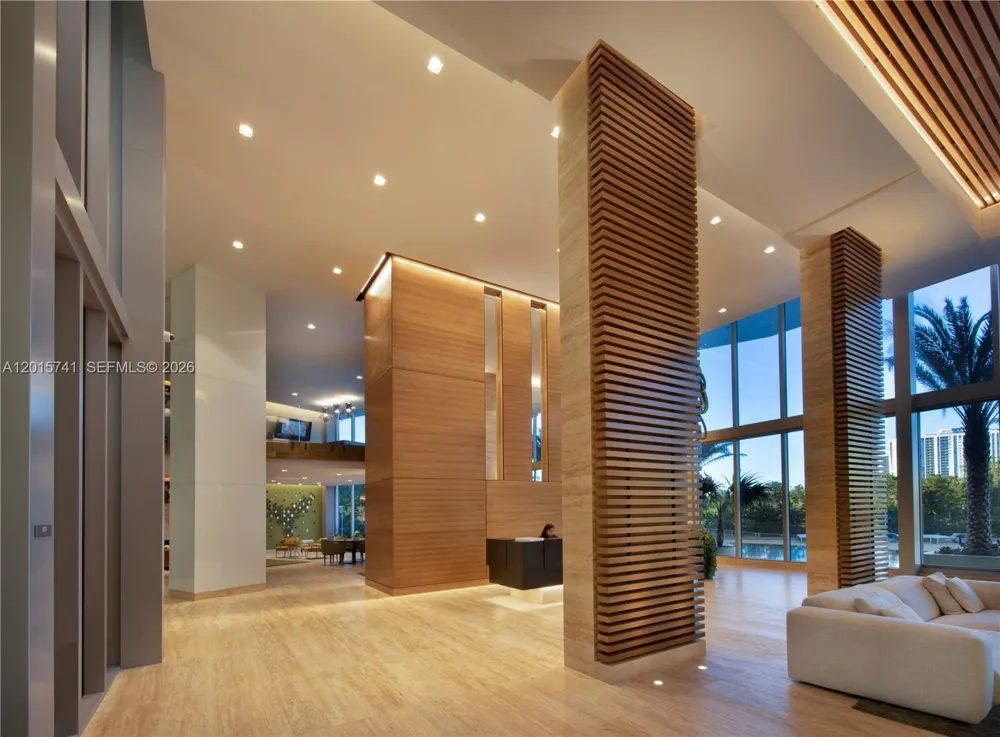 16385 Biscayne Blvd #519 North Miami Beach, FL 33160