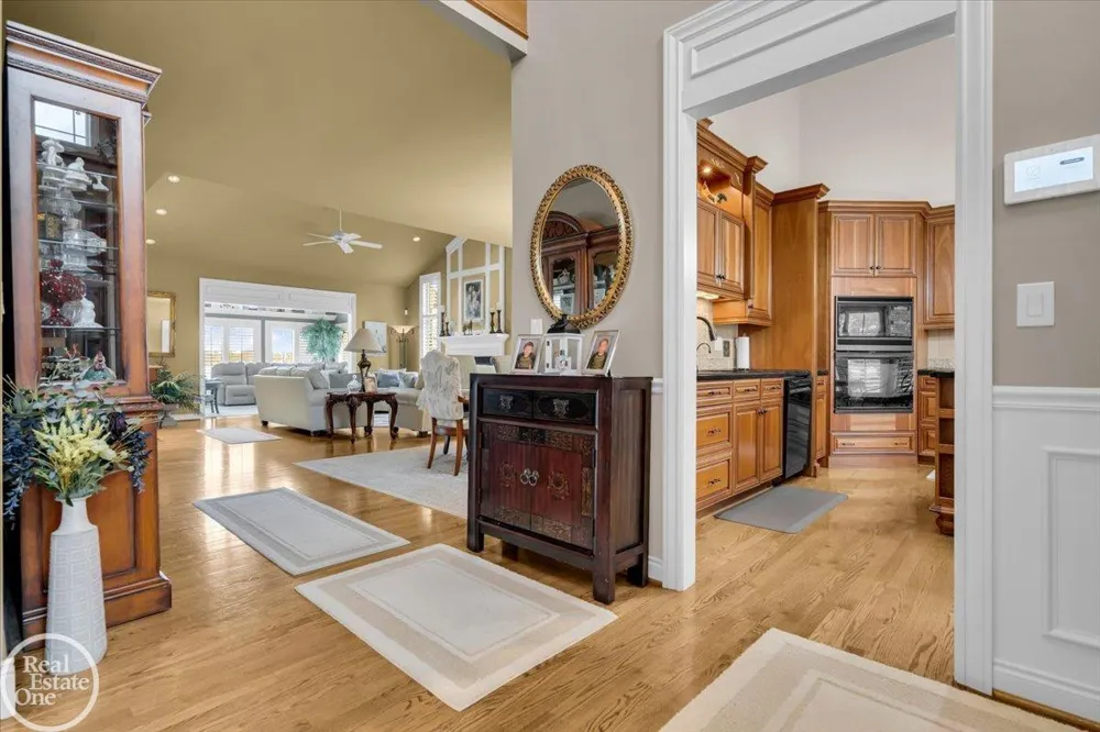 7827 S River Road Cottrellville Township, MI 48039