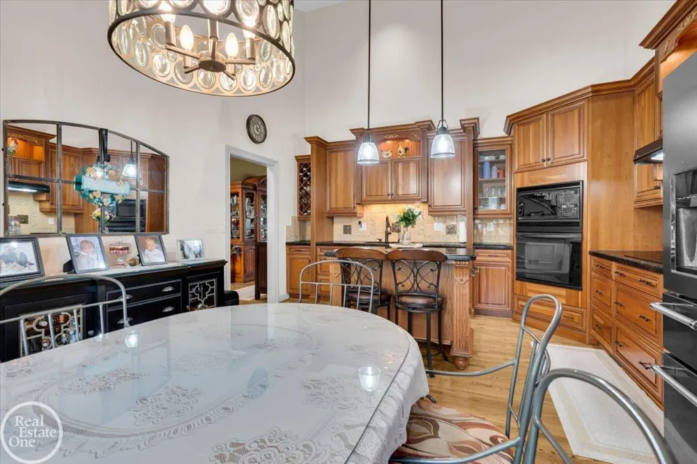 7827 S River Road Cottrellville Township, MI 48039