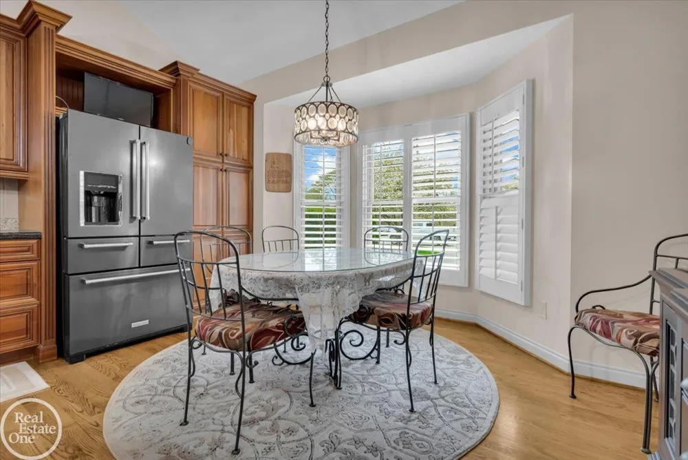 7827 S River Road Cottrellville Township, MI 48039