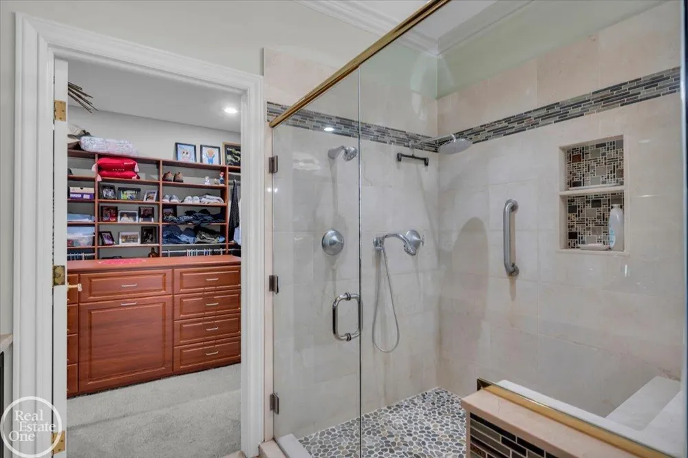 7827 S River Road Cottrellville Township, MI 48039