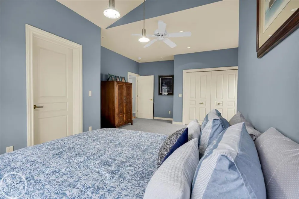 7827 S River Road Cottrellville Township, MI 48039