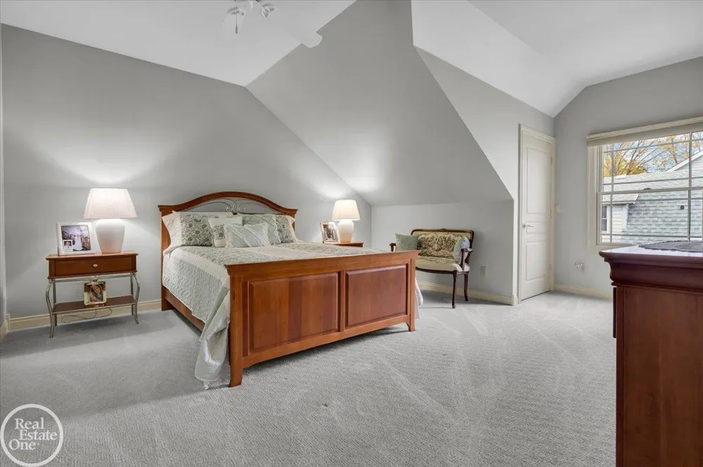 7827 S River Road Cottrellville Township, MI 48039