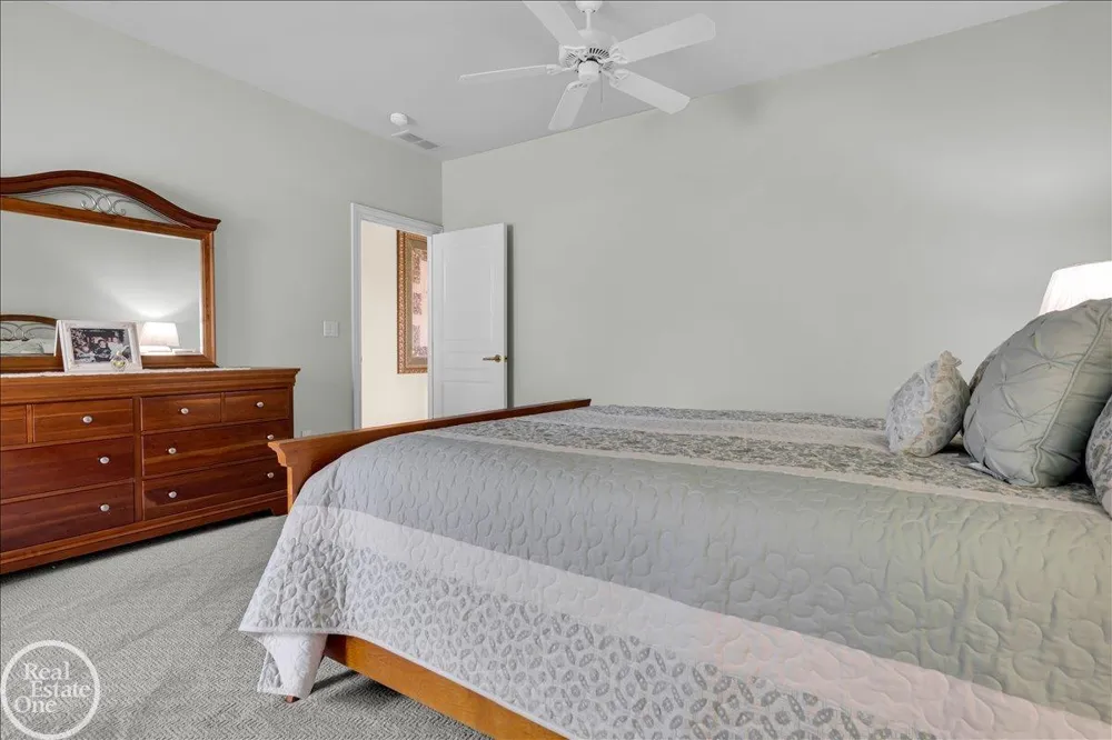 7827 S River Road Cottrellville Township, MI 48039
