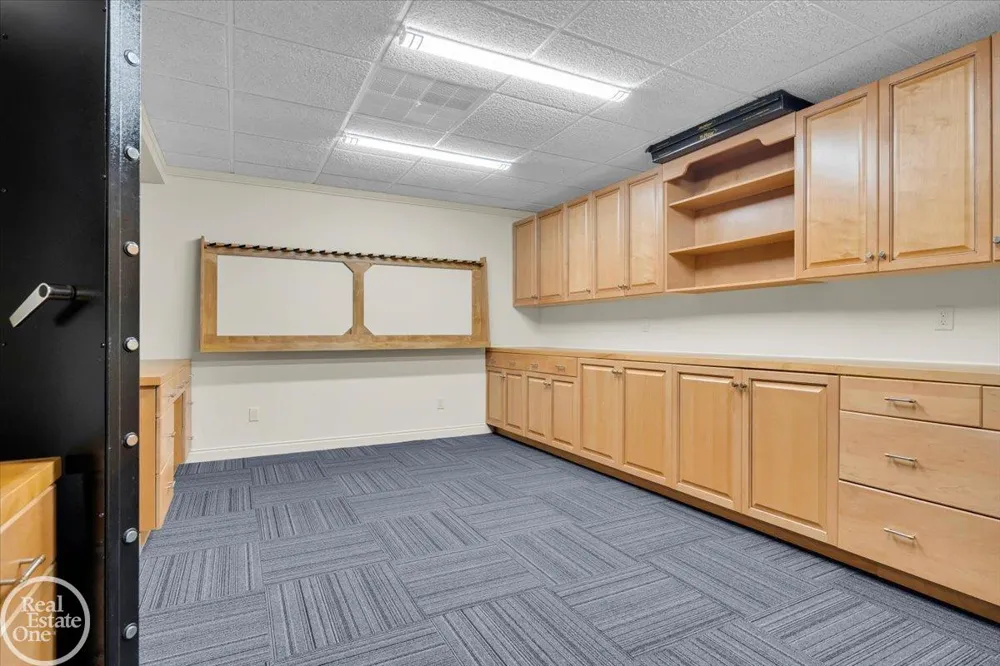 7827 S River Road Cottrellville Township, MI 48039