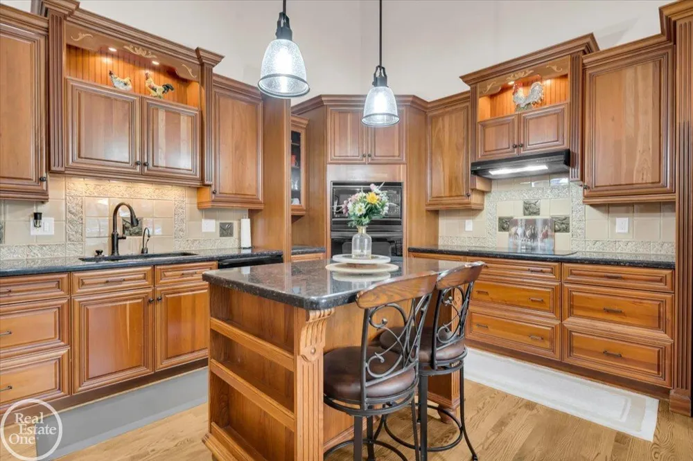 7827 S River Road Cottrellville Township, MI 48039