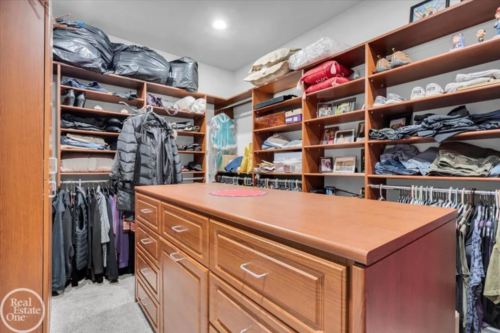 7827 S River Road Cottrellville Township, MI 48039