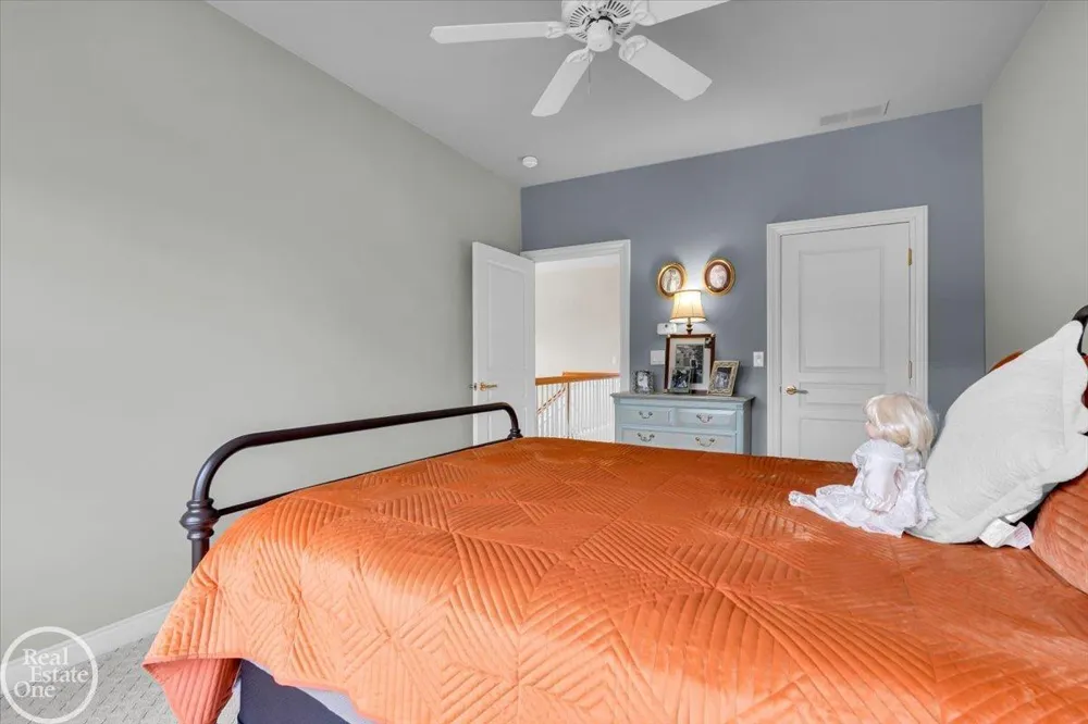 7827 S River Road Cottrellville Township, MI 48039
