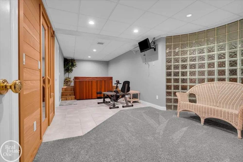 7827 S River Road Cottrellville Township, MI 48039