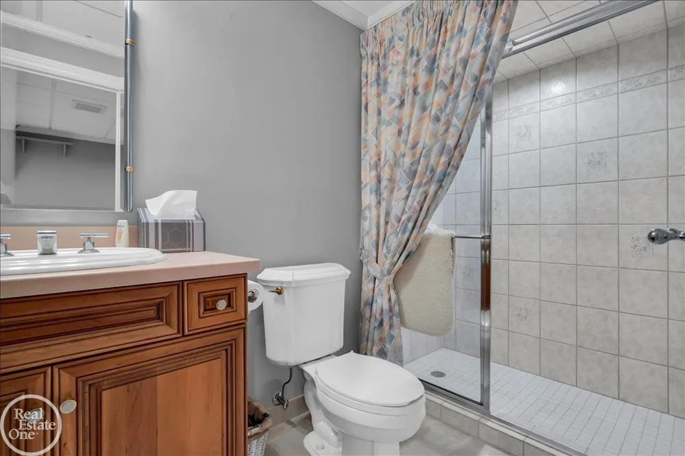 7827 S River Road Cottrellville Township, MI 48039