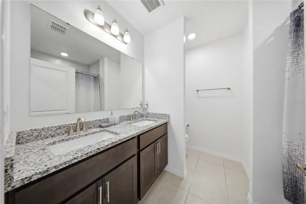 4057 SAGEFIELD DRIVE Harmony, FL 34773
