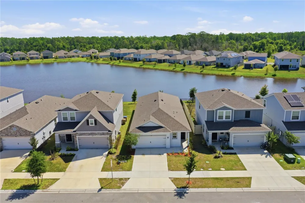 4057 SAGEFIELD DRIVE Harmony, FL 34773