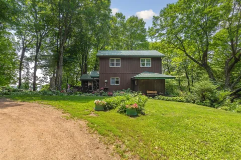 6200 French Lake Trail