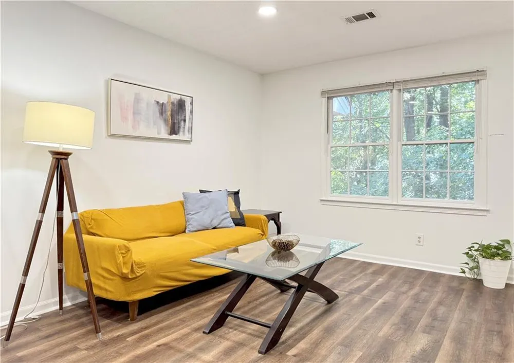 4193 Shallowford Road #D Chamblee, GA 30341