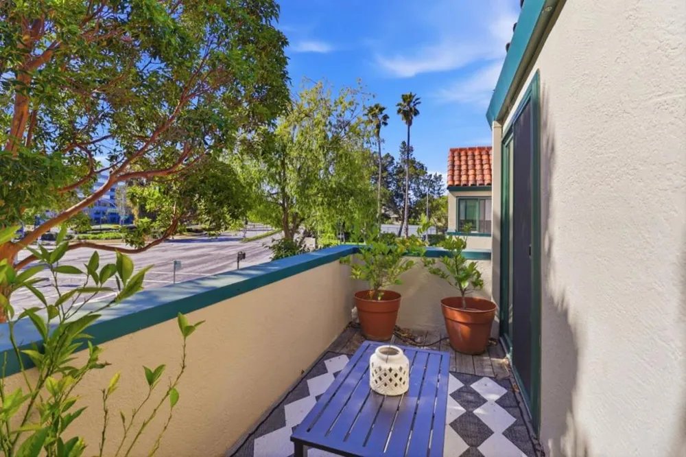 2327 Armada Way San Mateo, CA 94404