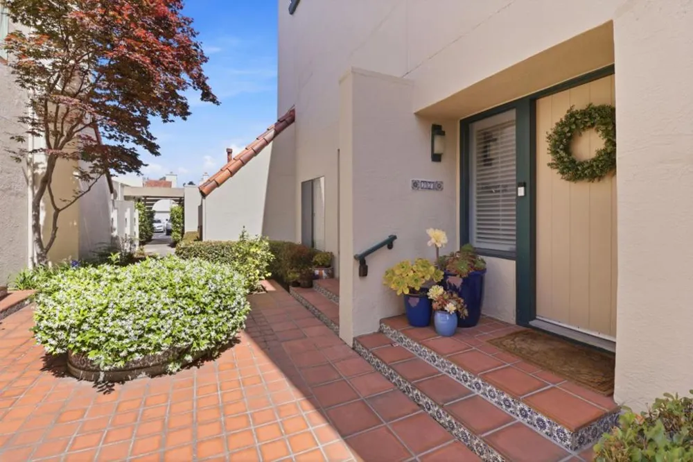 2327 Armada Way San Mateo, CA 94404