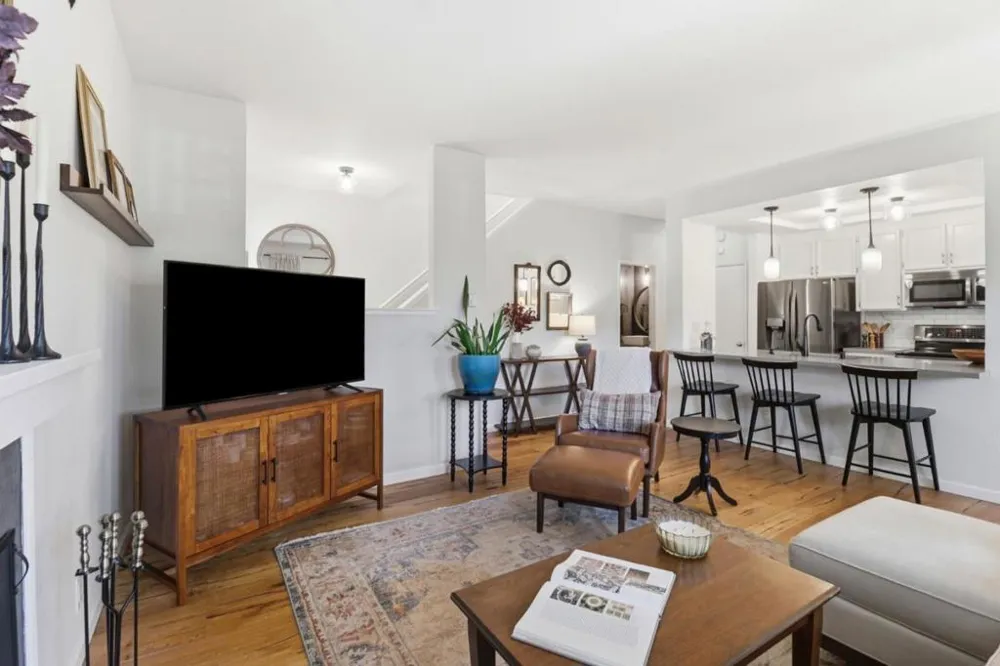 2327 Armada Way San Mateo, CA 94404