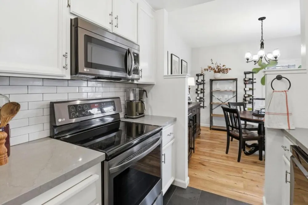 2327 Armada Way San Mateo, CA 94404