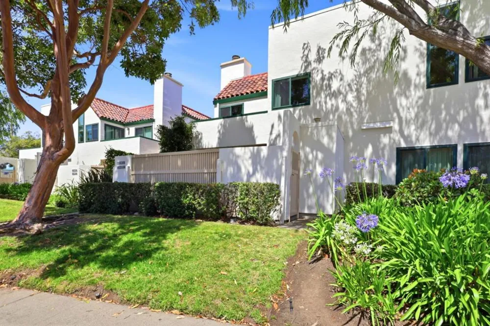 2327 Armada Way San Mateo, CA 94404