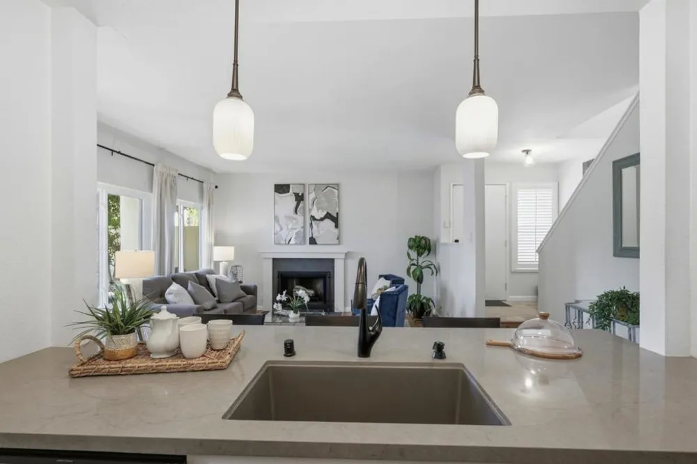 2327 Armada Way San Mateo, CA 94404
