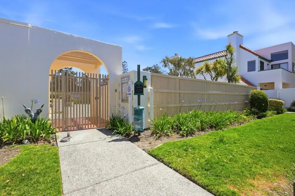 2327 Armada Way San Mateo, CA 94404