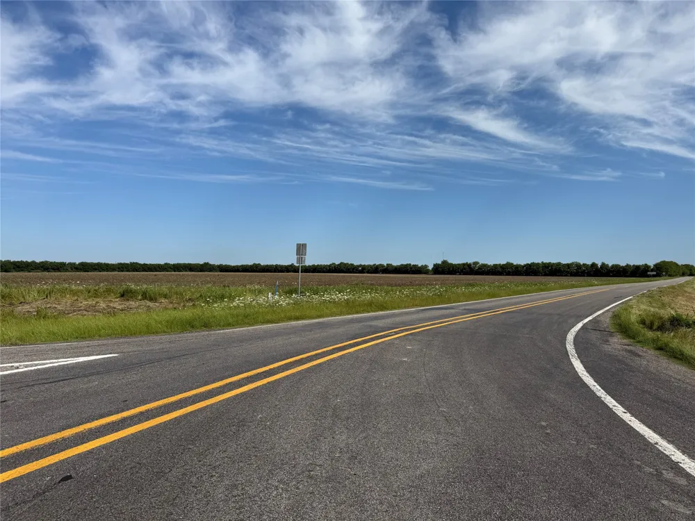 Fm 1396 Honey Grove, TX 75446