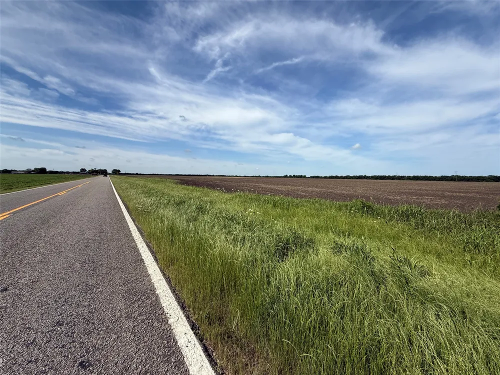 Fm 1396 Honey Grove, TX 75446