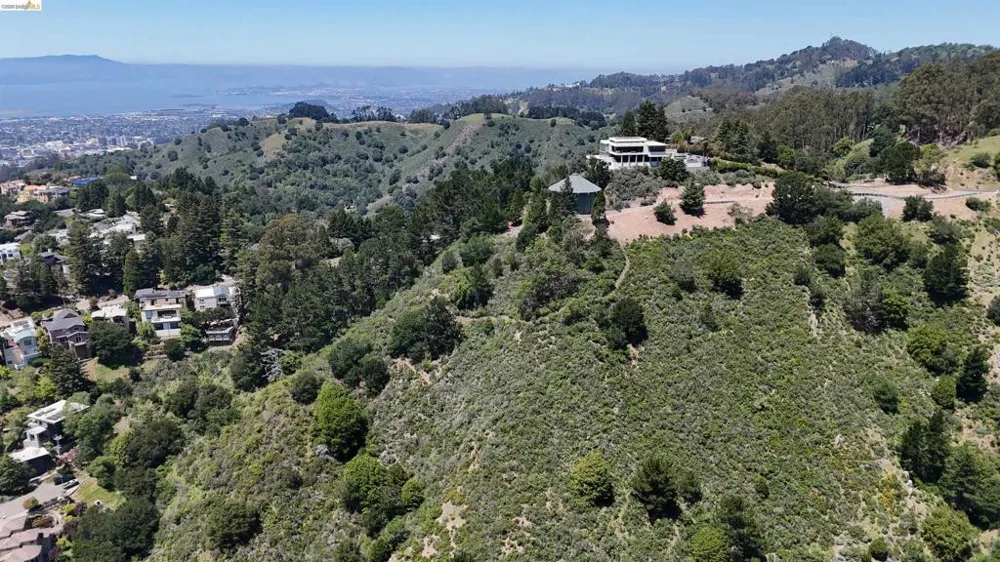 7150 Marlborough Oakland, CA 94705