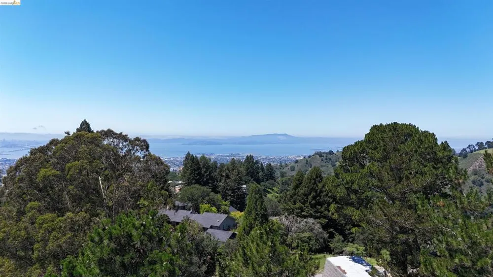7150 Marlborough Oakland, CA 94705