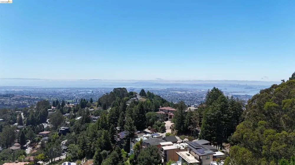 7150 Marlborough Oakland, CA 94705