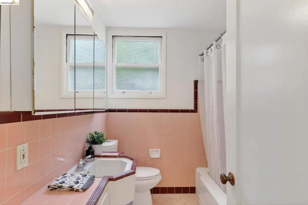 1825 Highland Pl #1827 Berkeley, CA 94709
